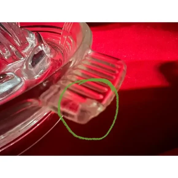 Vintage Criss Cross Juicers with Side Tab - set of 2 - Picture 11 of 11